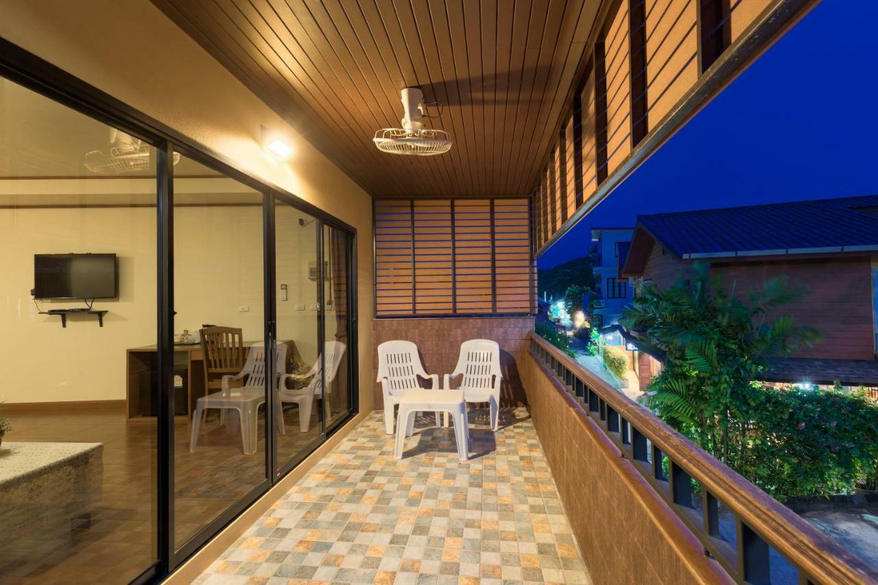La Luna Italian Restaurant & Accommodation Koh Lipe Exterior foto